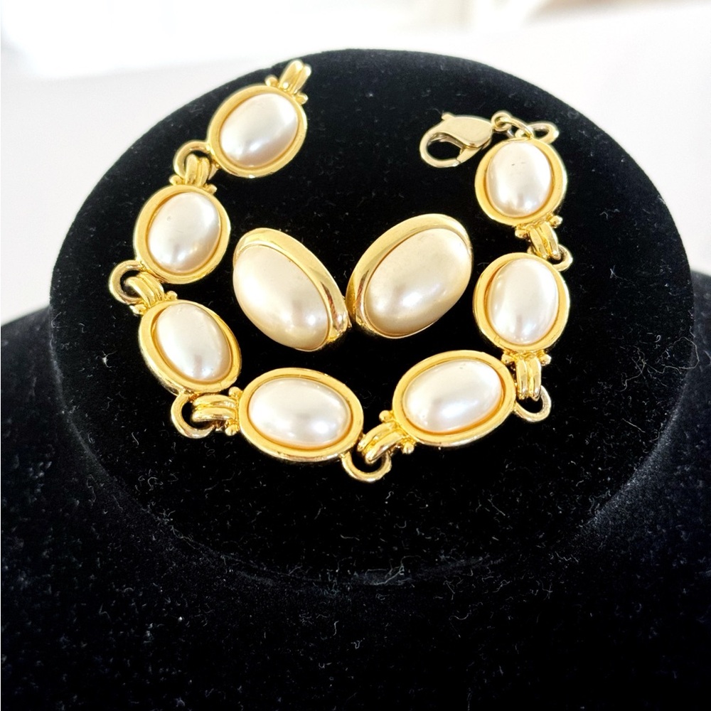 Trifari Pearl Bracelet & Earrings Set